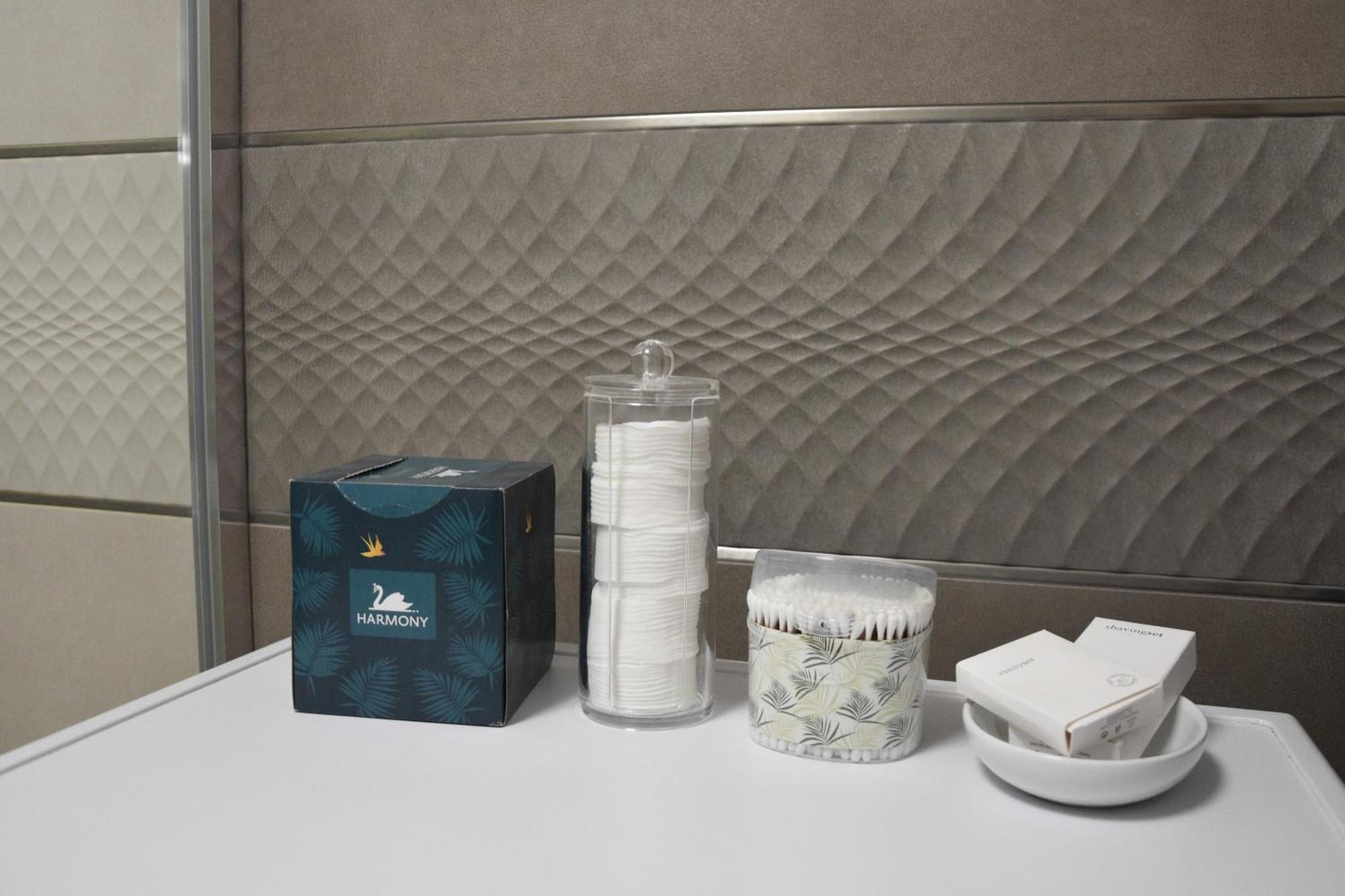 Taban Halifax Apartment - City Center & Free Parking Nitra Bagian luar foto